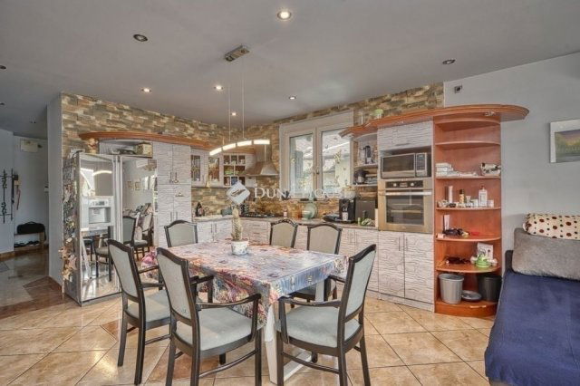 Eladó ikerház, Gyálon 109 M Ft, 6 szobás / költözzbe.hu