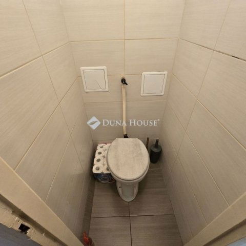 Eladó panellakás, Kecskeméten 52.9 M Ft, 2 szobás