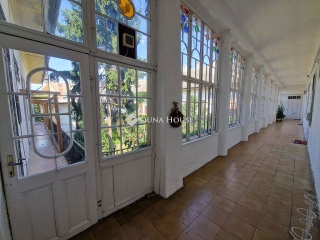 Eladó téglalakás, Baján 49.99 M Ft, 3 szobás