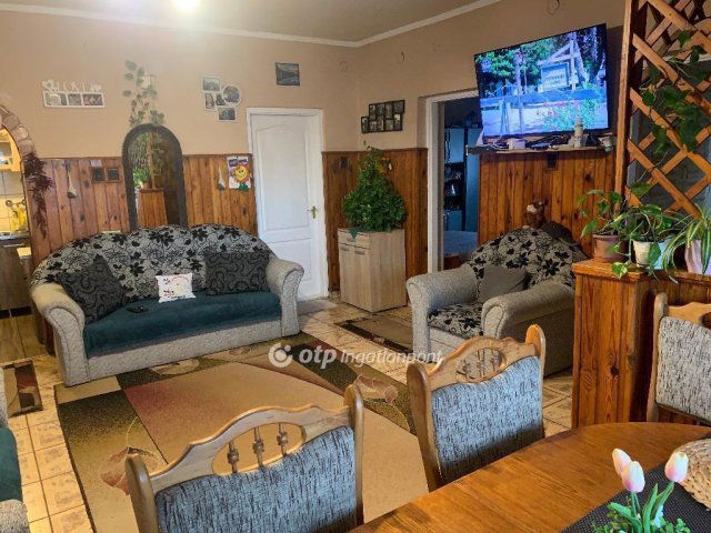 Eladó családi ház, Újfehértón 31 M Ft, 2 szobás