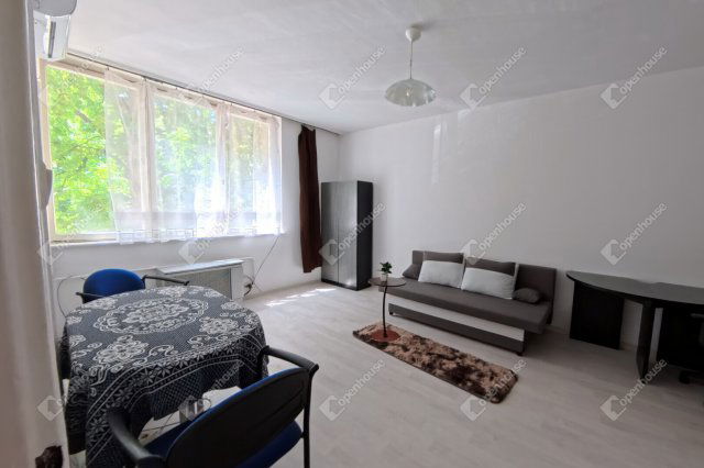 Kiadó téglalakás, albérlet, Szegeden 135 E Ft / hó, 2 szobás