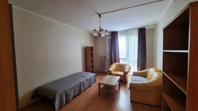 Kiadó panellakás, albérlet, Pécsett, Gosztonyi Gyula utcában