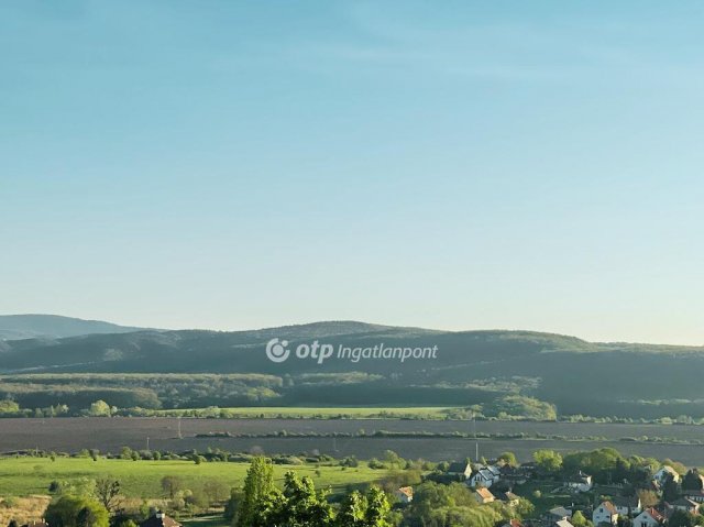 Eladó nyaraló, Pilisszántón 21.5 M Ft, 1+1 szobás