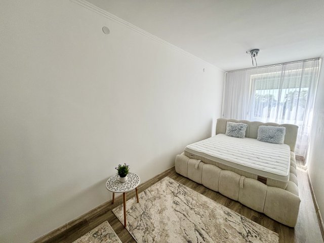 Eladó panellakás, Nyíregyházán 59.9 M Ft, 3 szobás