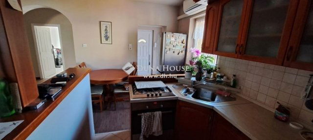 Eladó családi ház, Budaörsön 199 M Ft, 7 szobás