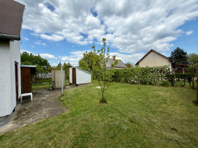 Eladó nyaraló, Borgátán 15 M Ft, 1+1 szobás