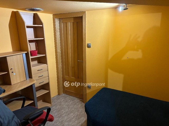 Eladó téglalakás, Mohácson 78.49 M Ft, 4 szobás