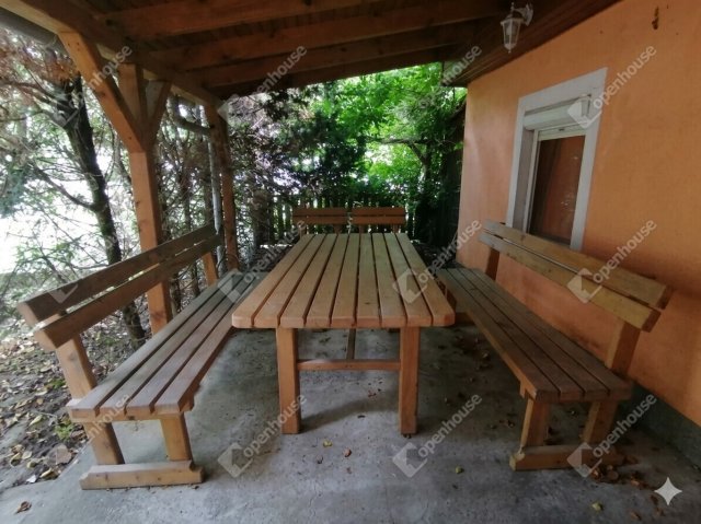 Eladó családi ház, Karádon 34 M Ft, 3 szobás