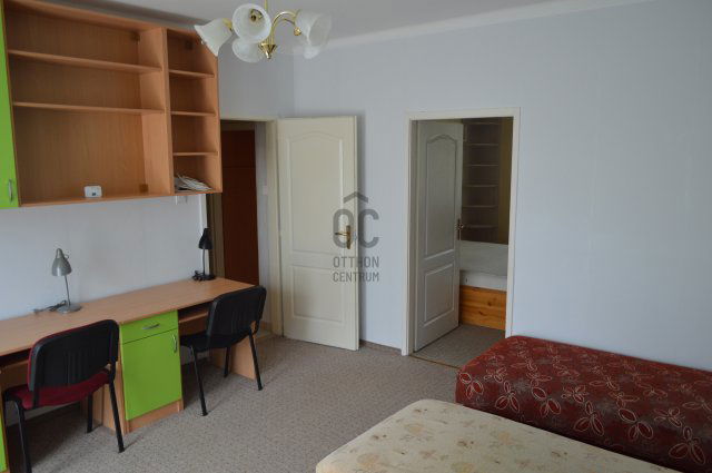 Kiadó téglalakás, albérlet, Debrecenben 240 E Ft / hó, 2 szobás