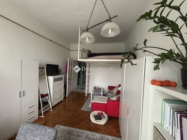 Eladó téglalakás, Budapesten, XIII. kerületben 50 M Ft, 1 szobás