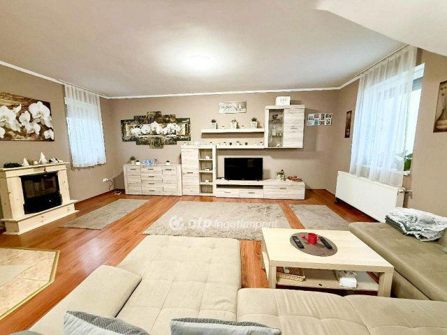 Eladó ikerház, Szigetszentmiklóson 84.9 M Ft, 2+2 szobás