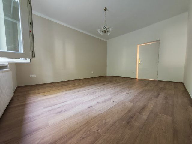 Kiadó téglalakás, albérlet, III. kerületben, Hévízi úton