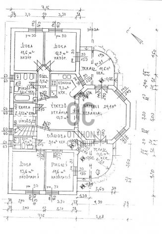 Eladó családi ház, Tinnyén 130 M Ft, 9 szobás