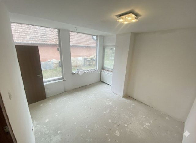 Eladó családi ház, Vácszentlászlón 45 M Ft, 4 szobás