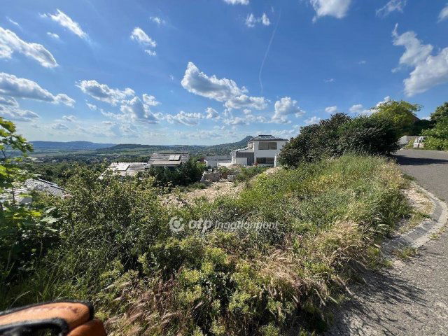 Eladó telek, Ürömön 105 M Ft / költözzbe.hu