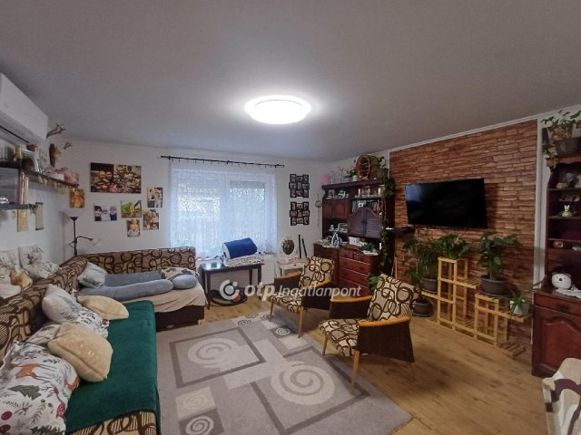 Eladó családi ház, Pusztaszabolcson 68.7 M Ft, 1+3 szobás