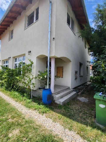 Eladó családi ház, Szigetszentmiklóson 170 M Ft, 6 szobás