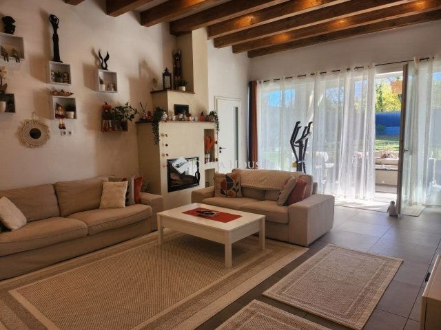 Eladó családi ház, Siófokon 258 M Ft, 3 szobás