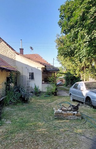 Eladó családi ház, Szigetszentmiklóson 61 M Ft, 4+2 szobás