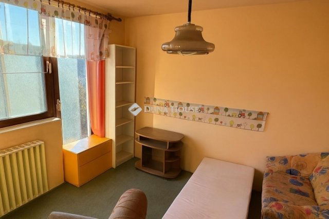 Eladó családi ház, Hatvanban 70 M Ft, 4 szobás