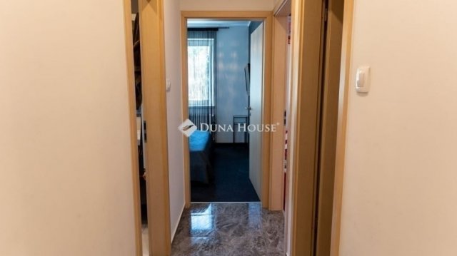 Eladó családi ház, Budapesten, XVIII. kerületben 164.999 M Ft