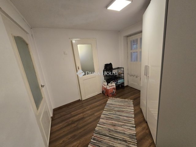 Eladó családi ház, Érden 76.9 M Ft, 4+1 szobás