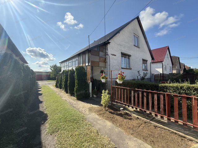 Eladó családi ház, Vásárosnaményben 36.2 M Ft, 4 szobás