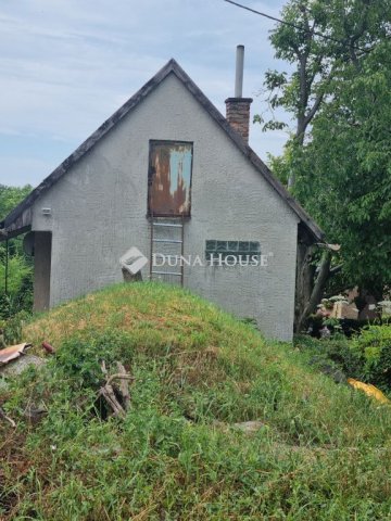 Eladó nyaraló, Vértesszőlősön 15 M Ft, 1 szobás