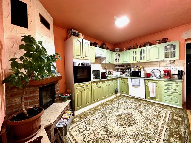 Eladó ikerház, Pilisszántón 56 M Ft, 5+2 szobás