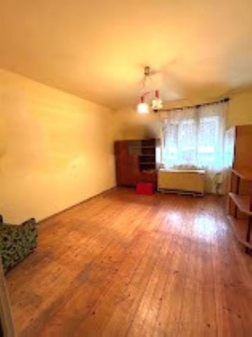 Eladó családi ház, Szárföldön 28.9 M Ft, 2 szobás