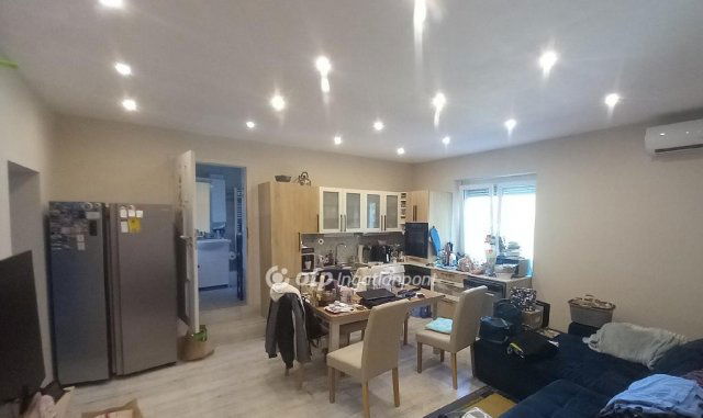 Eladó téglalakás, Dunaalmáson 38 M Ft, 1+3 szobás