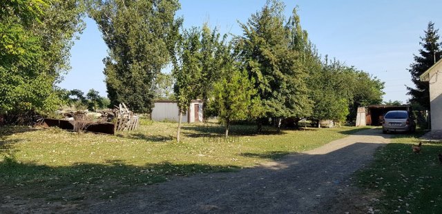 Eladó családi ház, Nagytarcsán 150 M Ft, 2 szobás