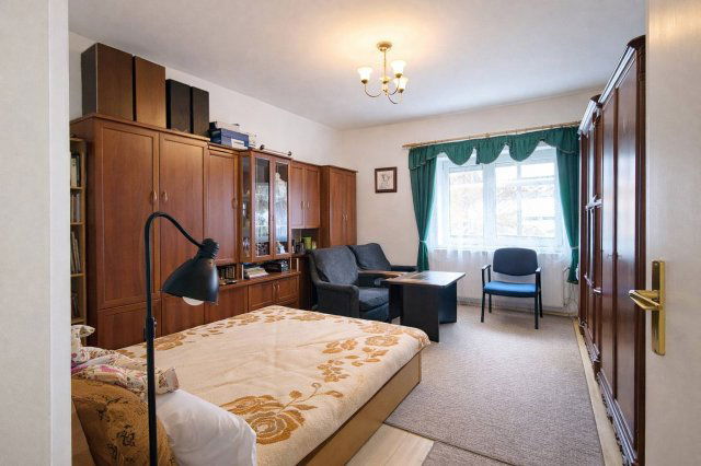 Eladó családi ház, Nyúlon 78 M Ft, 5 szobás