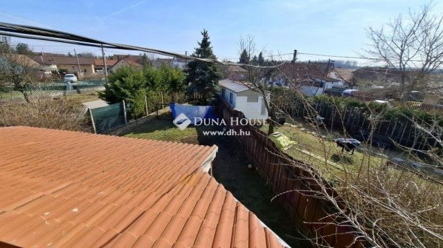 Eladó családi ház, Felsőpakonyban 84.9 M Ft, 9 szobás