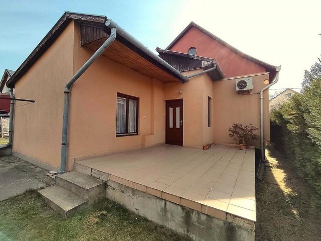 Eladó családi ház, Fóton 94.9 M Ft, 3 szobás