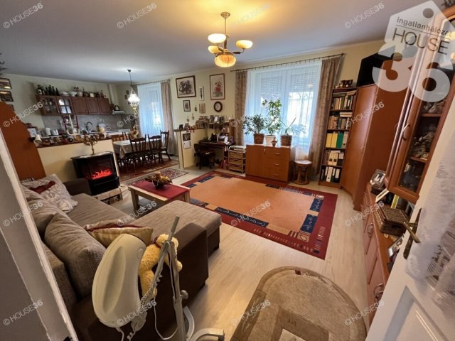 Eladó családi ház, Tolnán 47.75 M Ft, 3 szobás