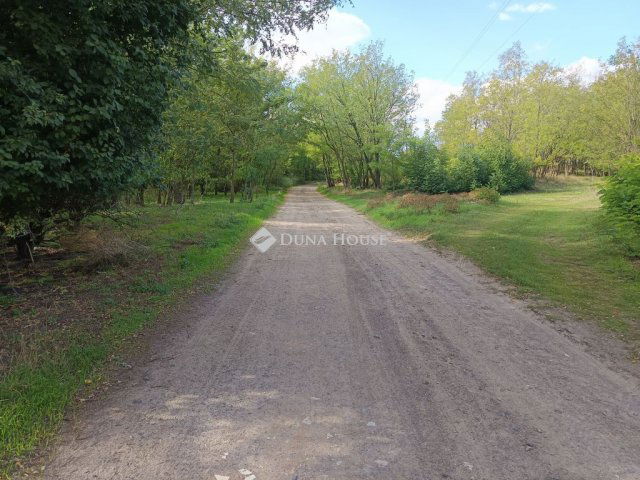 Eladó telek, Farmoson 1.9 M Ft / költözzbe.hu