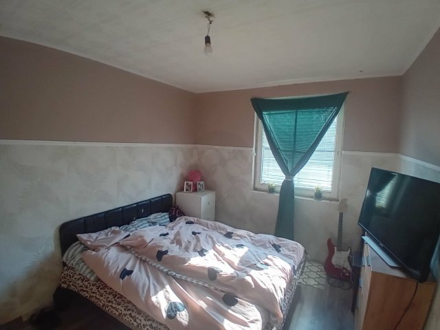 Eladó családi ház, Valkón 27.9 M Ft, 2+1 szobás