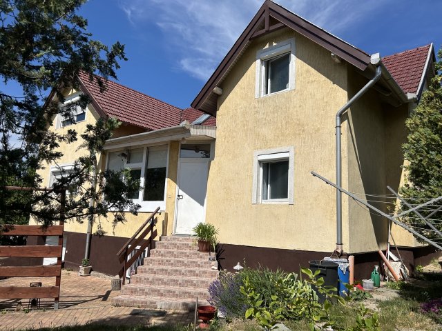 Eladó családi ház, Diósdon 118 M Ft, 6 szobás