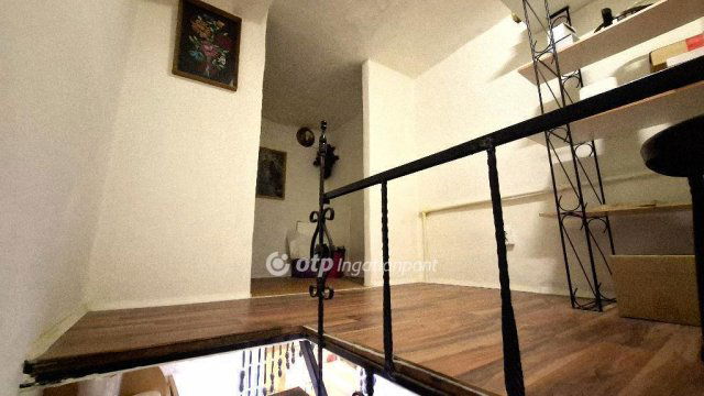 Eladó téglalakás, Budapesten, VIII. kerületben 41.1 M Ft
