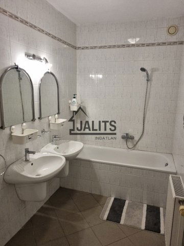 Kiadó téglalakás, albérlet, III. kerületben, Bécsi úton