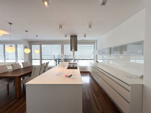 Kiadó téglalakás, albérlet, Győrött 500 E Ft / hó, 4 szobás