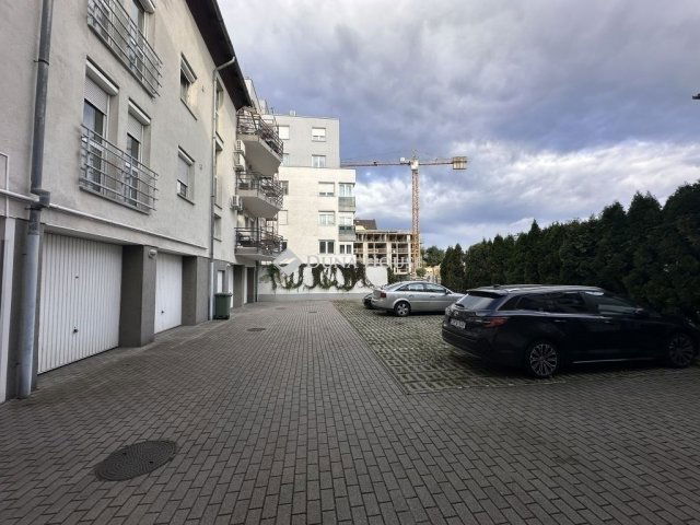 Eladó téglalakás, Budapesten, XIV. kerületben 62.9 M Ft