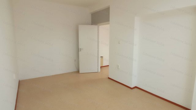 Kiadó iroda, Siófokon 130 E Ft / hó, 2 szobás