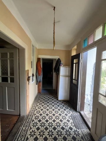 Eladó családi ház, Egyházaskeszőn 11 M Ft, 2 szobás