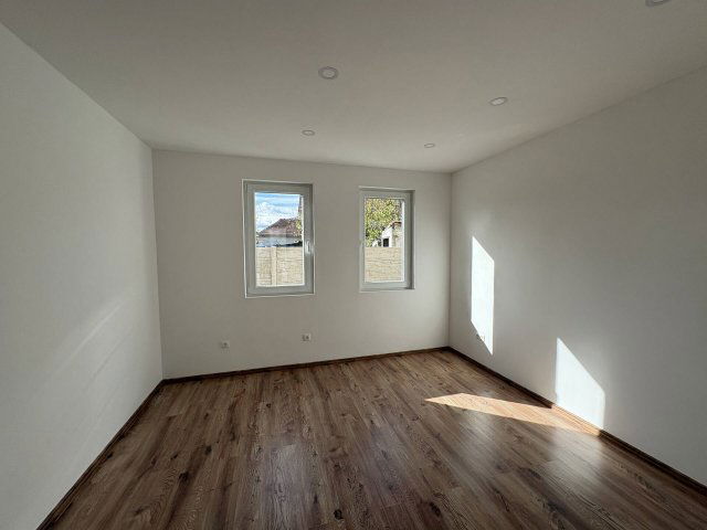 Eladó családi ház, Sajószentpéteren 125 M Ft, 3 szobás