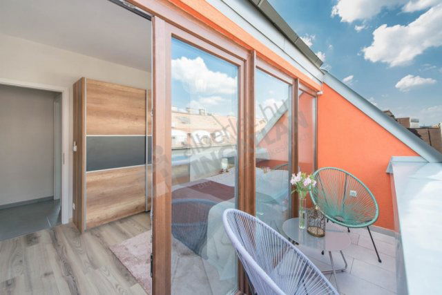 Kiadó téglalakás, albérlet, VI. kerületben, Csengery utcában