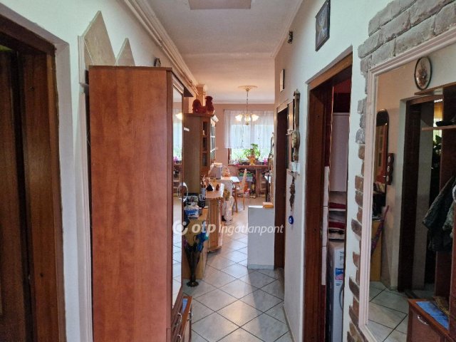 Eladó családi ház, Hajdúszoboszlón 61.9 M Ft, 3 szobás