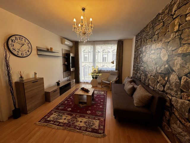 Eladó téglalakás, Budapesten, VII. kerületben, Garay utcában