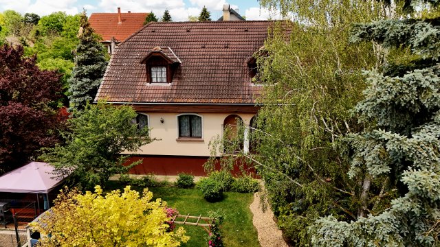 Eladó családi ház, Rádon 124.9 M Ft, 5 szobás